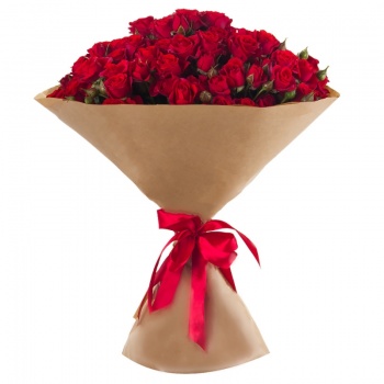 Букет из 25 красных кустовых роз в крафте